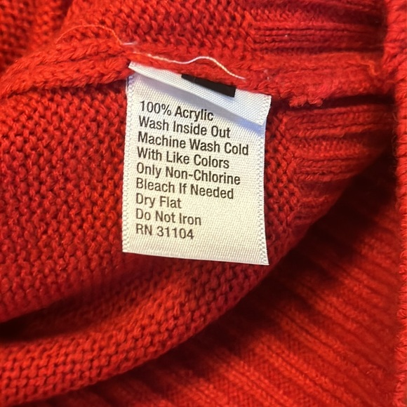The Limited Cold Shoulder Sweater Red XL - Picture 3 of 4